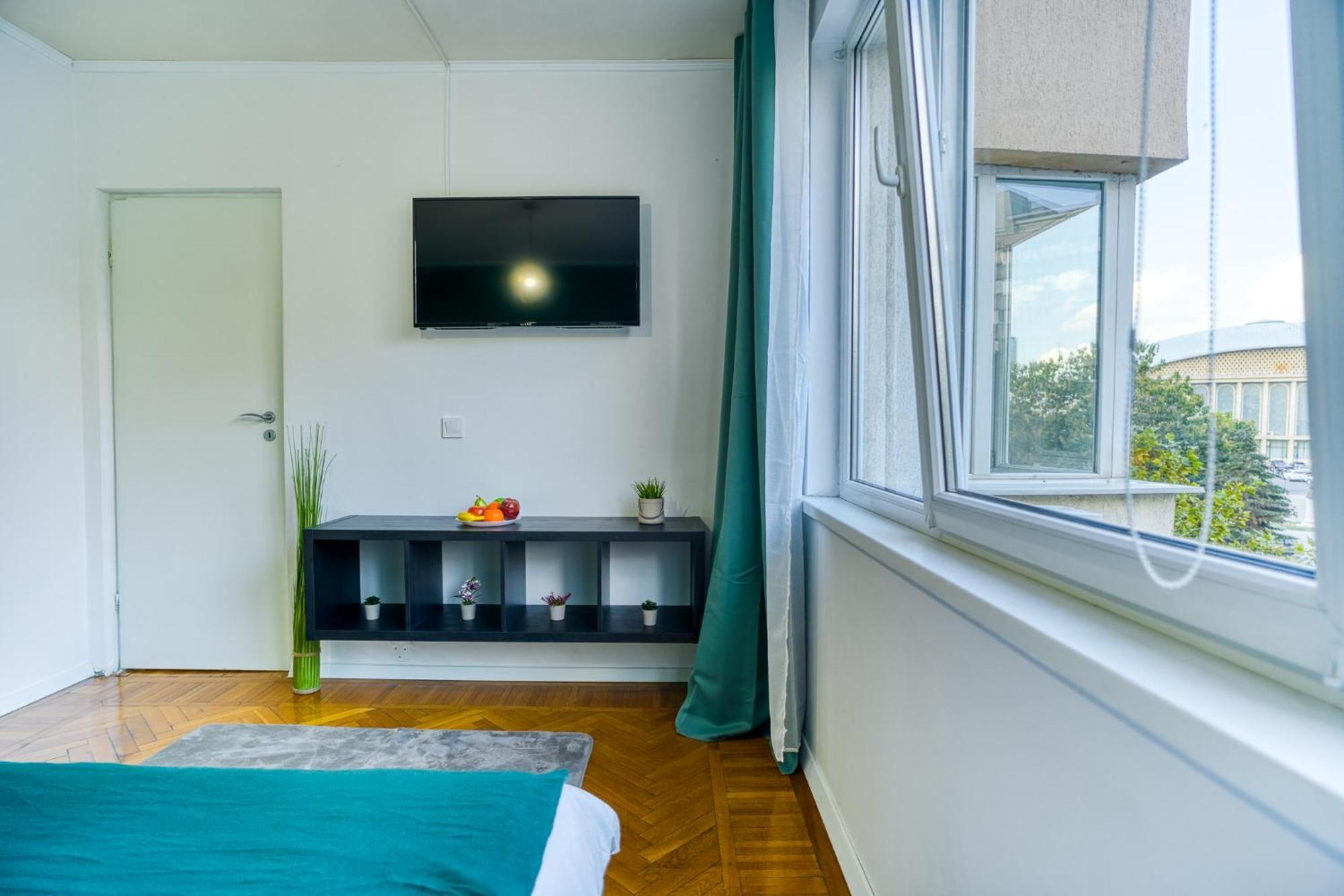 Hacienda Royal Palace - Central Designer Apartment 布加勒斯特 外观 照片