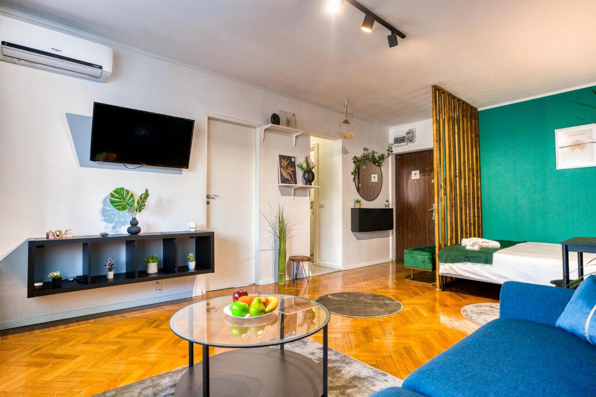 Hacienda Royal Palace - Central Designer Apartment 布加勒斯特 外观 照片